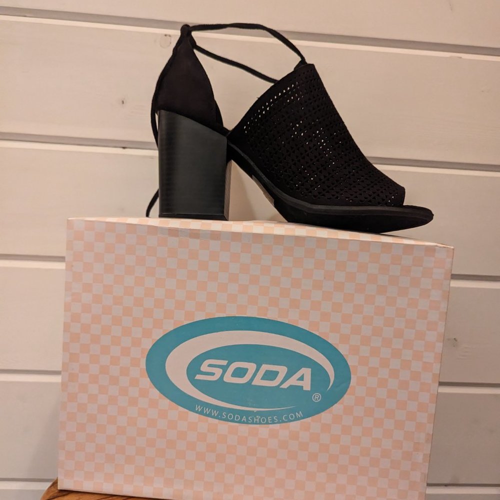 NEW Soda Dress Sandals Black - Picture 2 of 5